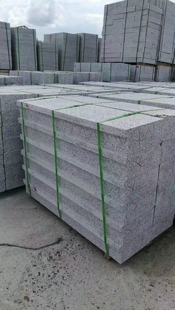 路边石